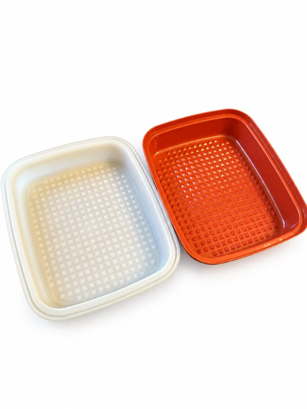 Vintage Tupperware Season ‘N Serve Marinade Containers with Lids Covers Set of 2